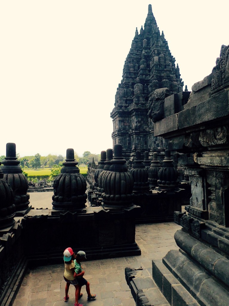 Borobudur-et-prambanan-jouer