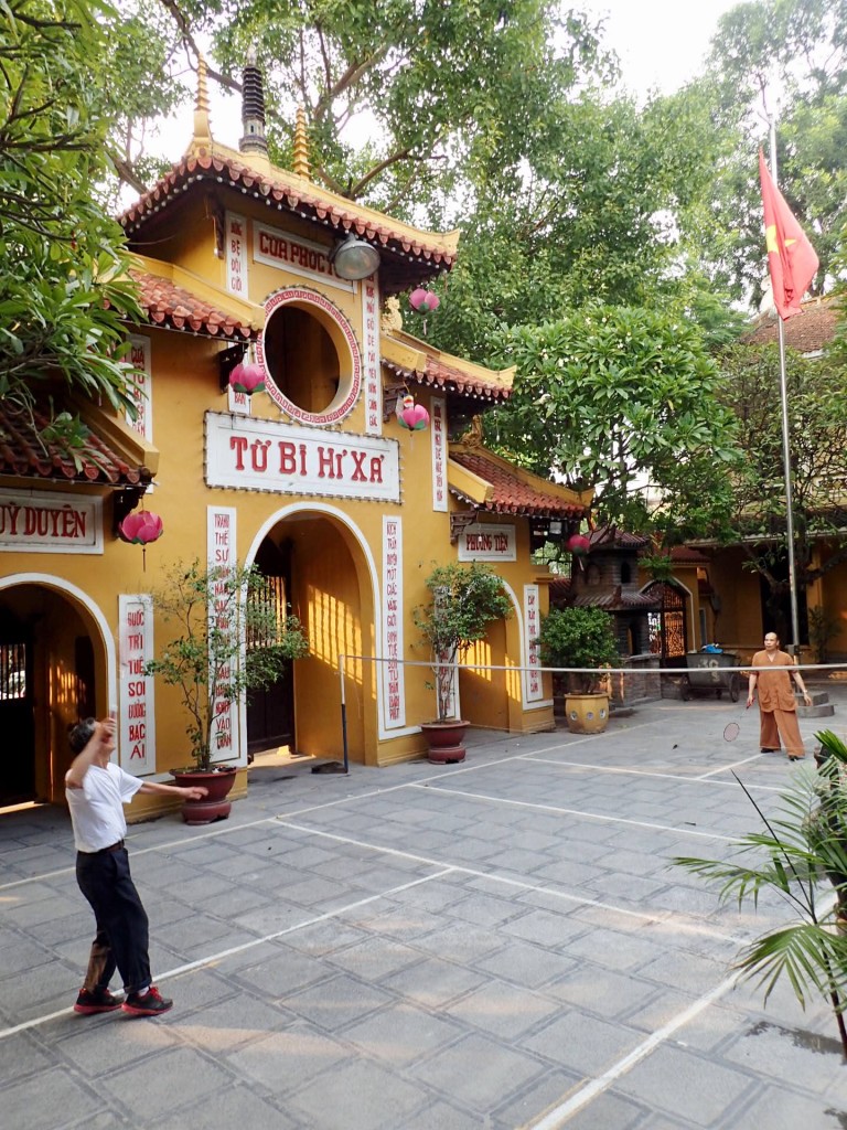 Hanoi-temple-vietnam