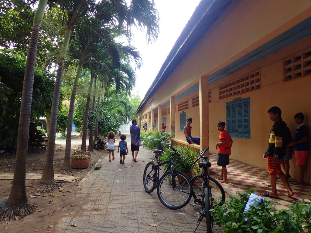 Phnom-Penh-renovada-Escuela
