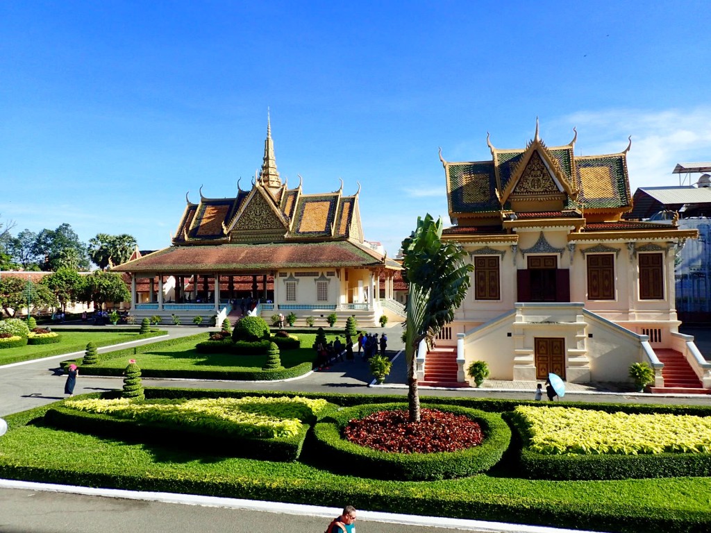 Phnom-Penh-renovada-Palacio-Camboya 