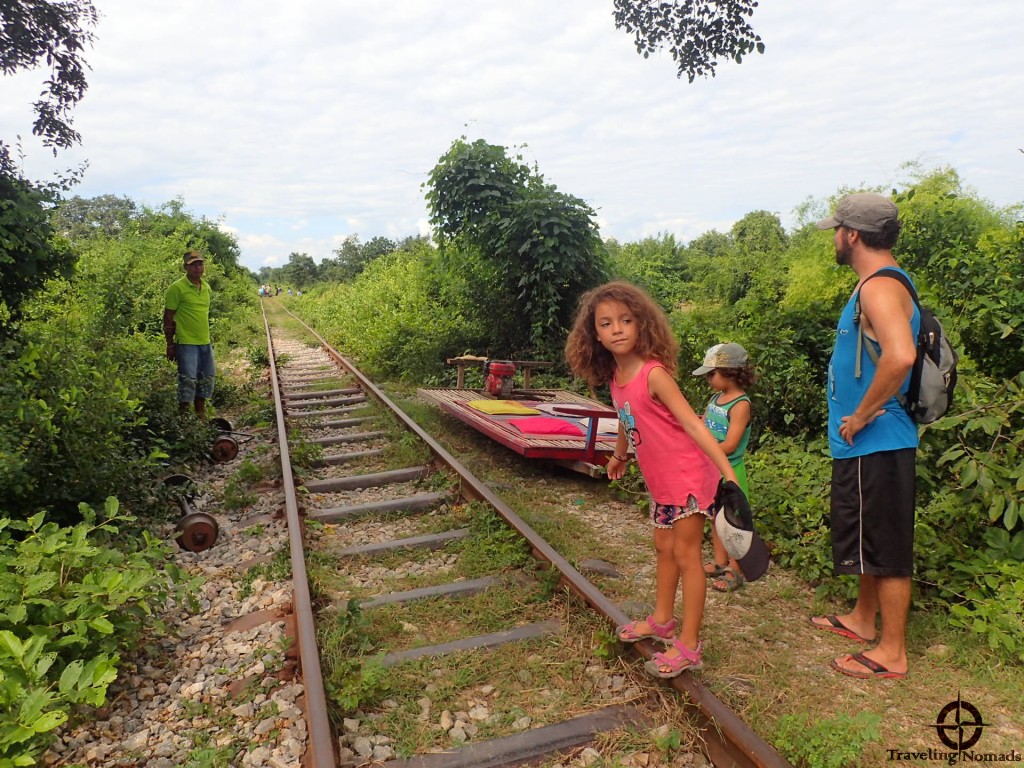 battambang-train-bambu